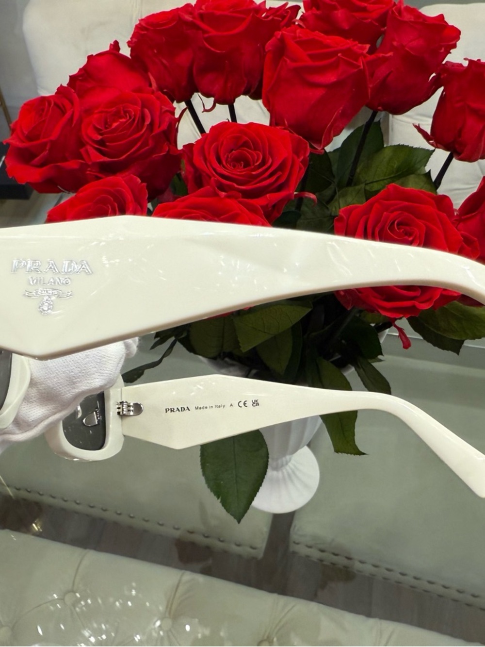 Prada acetate Symbole sunglasses SPR17W white - Picture 5 of 16